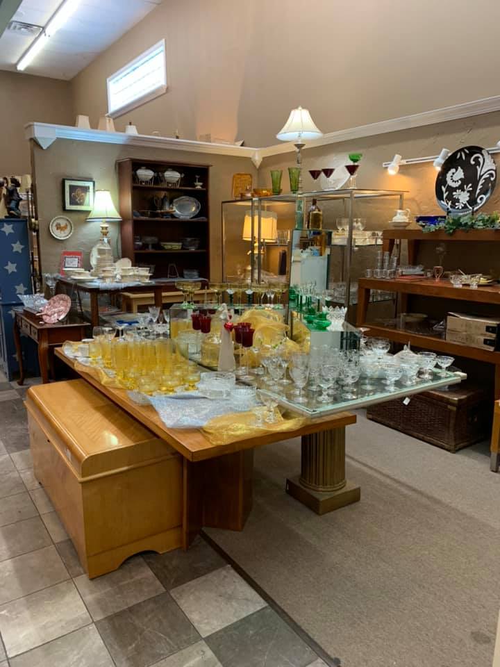 Glassware & Home Decor Arlington Resale
