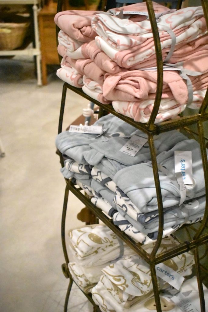 Tiny Treasures Arlington Resale